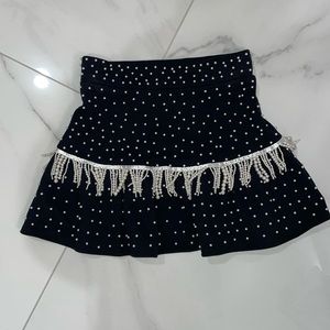 Queen of sparkles black pearl flounce skirt size small